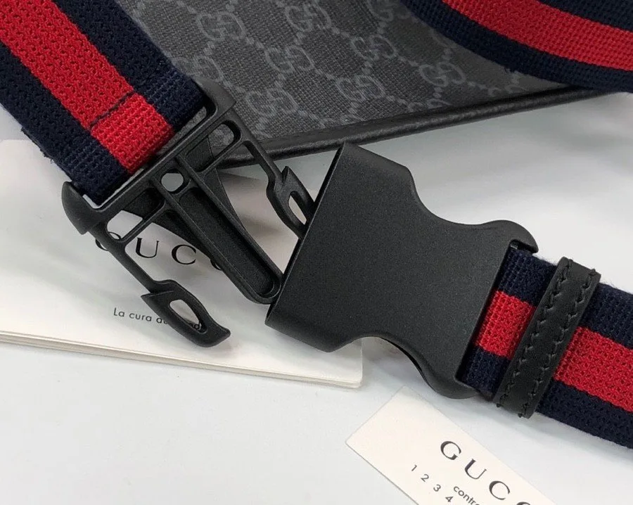 Gucci GG Black Belt Bag Black/Grey GG Supreme Canvas With Black / - Image 6