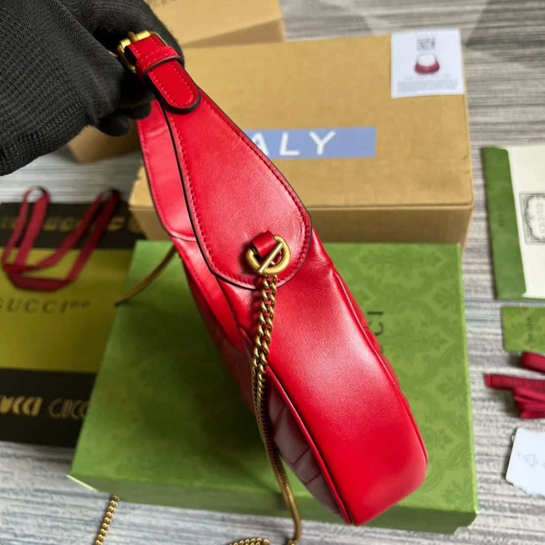 Gucci Marmont Half Moon Shaped Mini Bag Red - Image 4