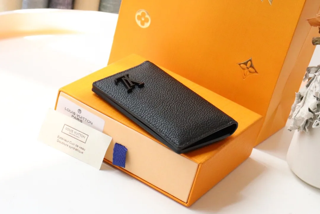 Alternative view of Louis Vuitton Pocket Organizer The New LV Aerogram Version