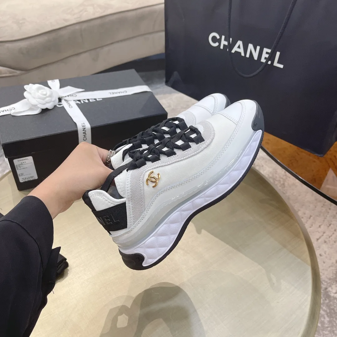 Chanel Sneakers Beige , Women’s Shoes / - Image 3