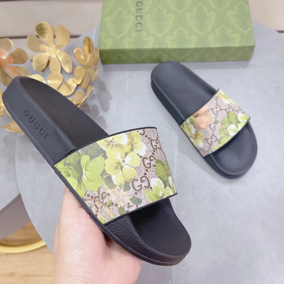 Gucci Women’s GG Pursuit Floral Slider Green - Image 7