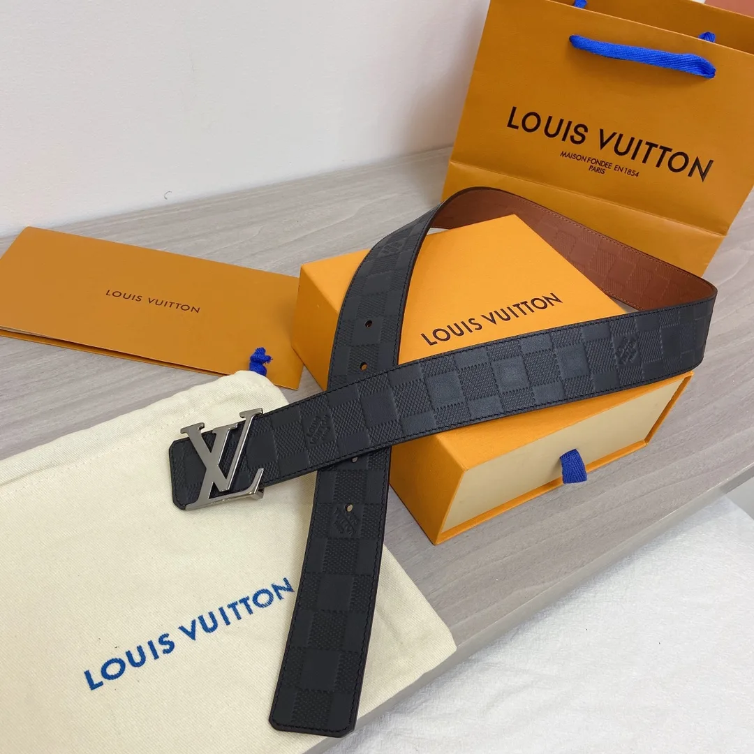 Louis Vuitton Initiales Reversible LV Belt in Damier Embossed with Silver Hardware - Image 3