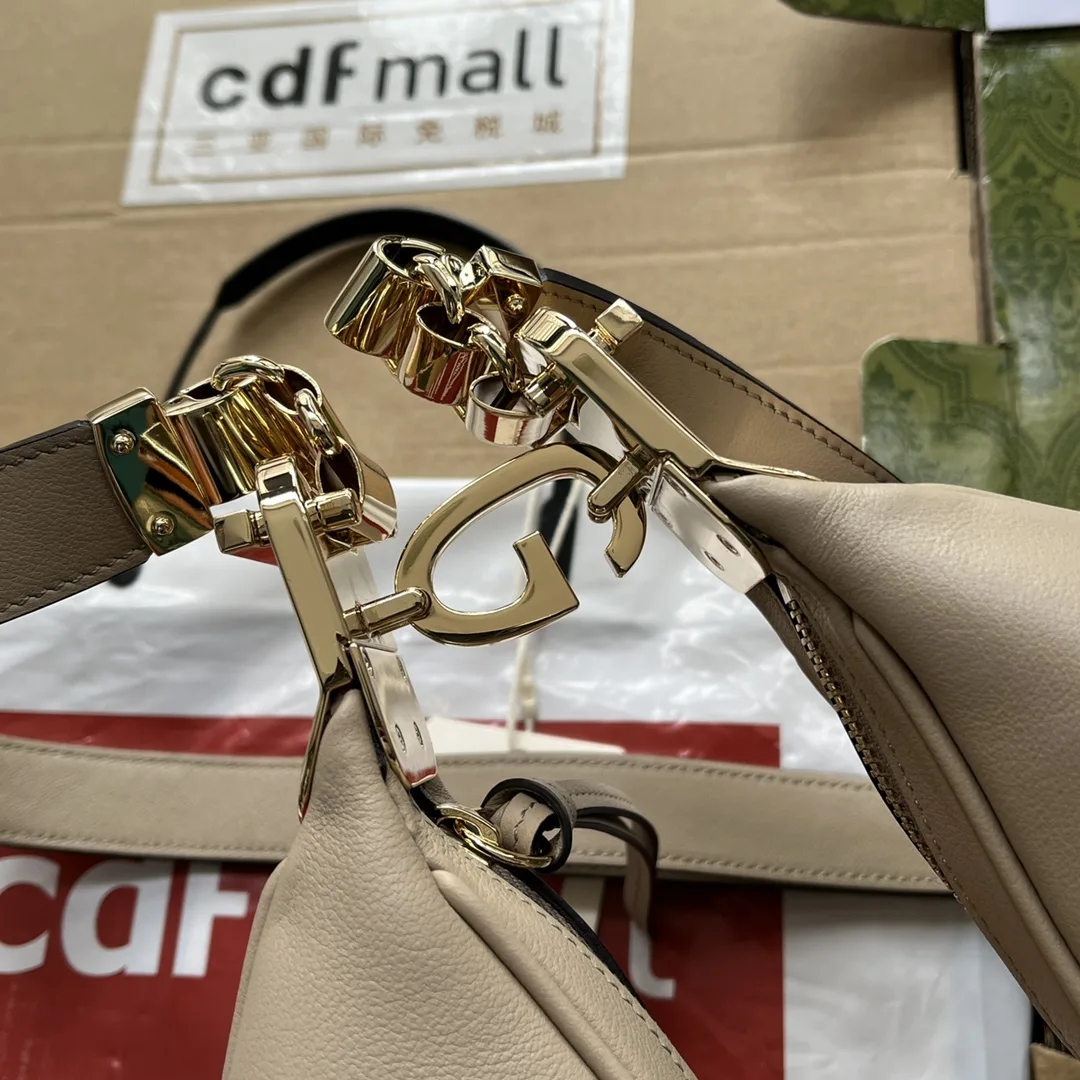 Gucci Atache Large Shoulder Bag Beige - Image 7