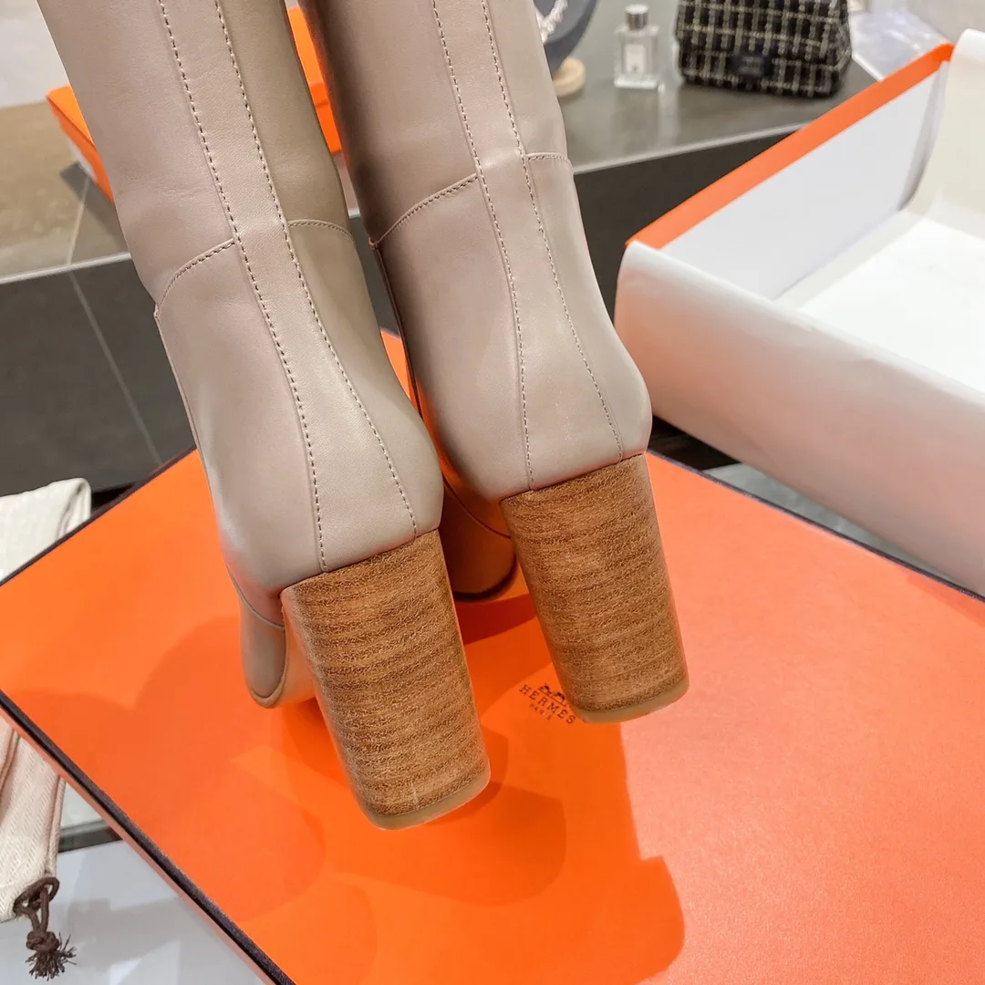Alternative view of Hermes High Heel Boots Beige /
