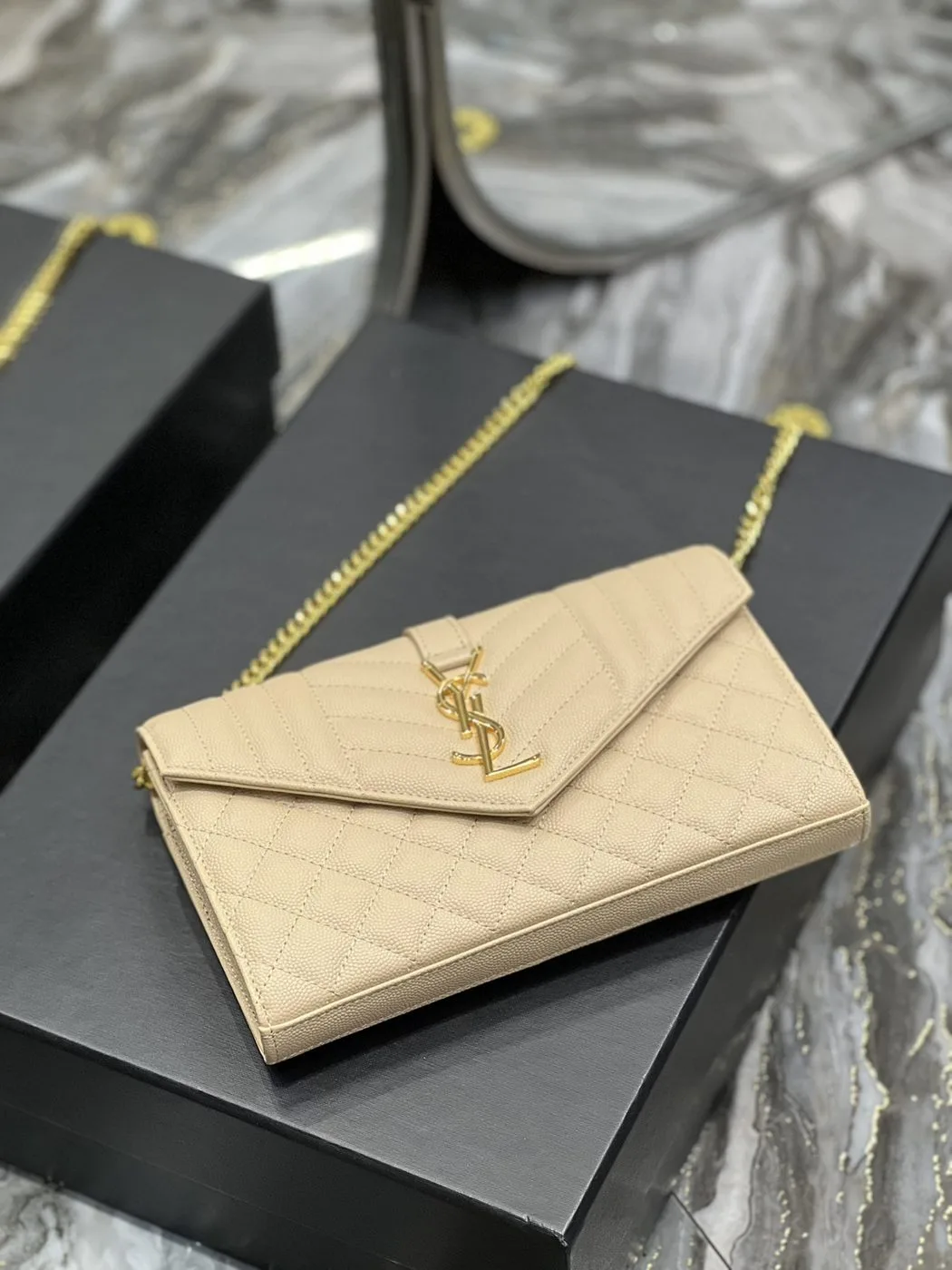 Saint Laurent Envelope Small Chain Bag Beige - Image 4