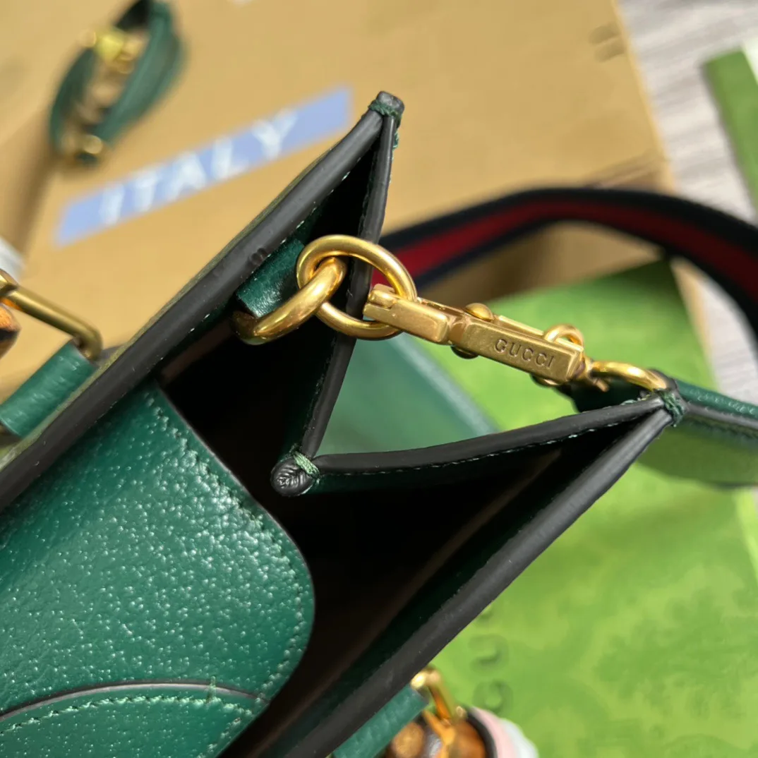 Gucci Diana Medium Tote Bag / Green Gold Hardware - Image 10