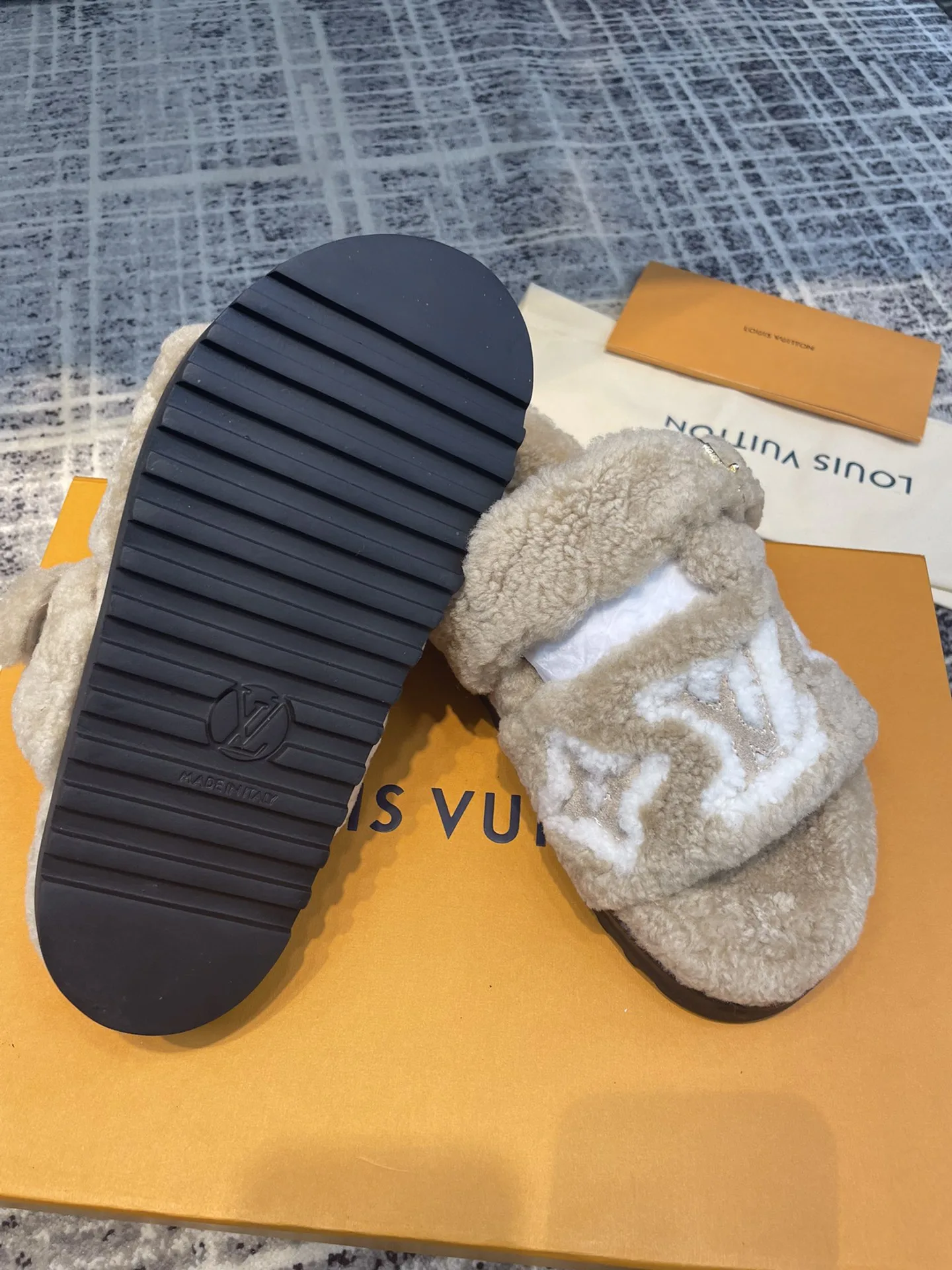 Louis Vuitton Women’s Paseo Flat Comfort Mule Grey - Image 7