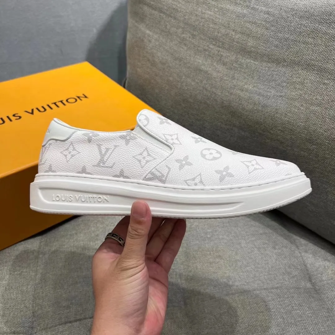 Alternative view of Louis Vuitton Beverly Hills Slip On White