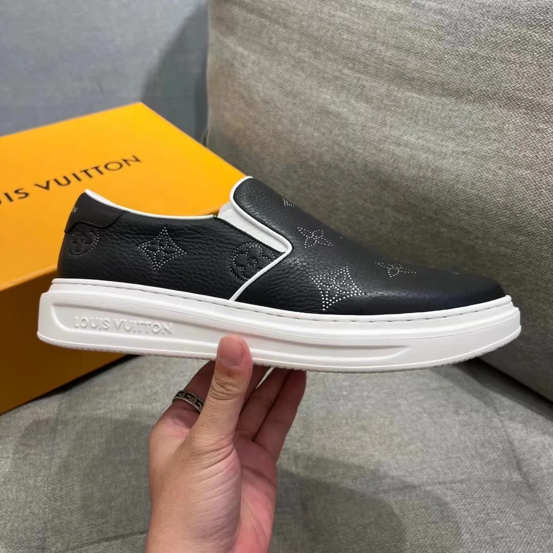 Louis Vuitton Beverly Hills Sneaker Black - Image 10
