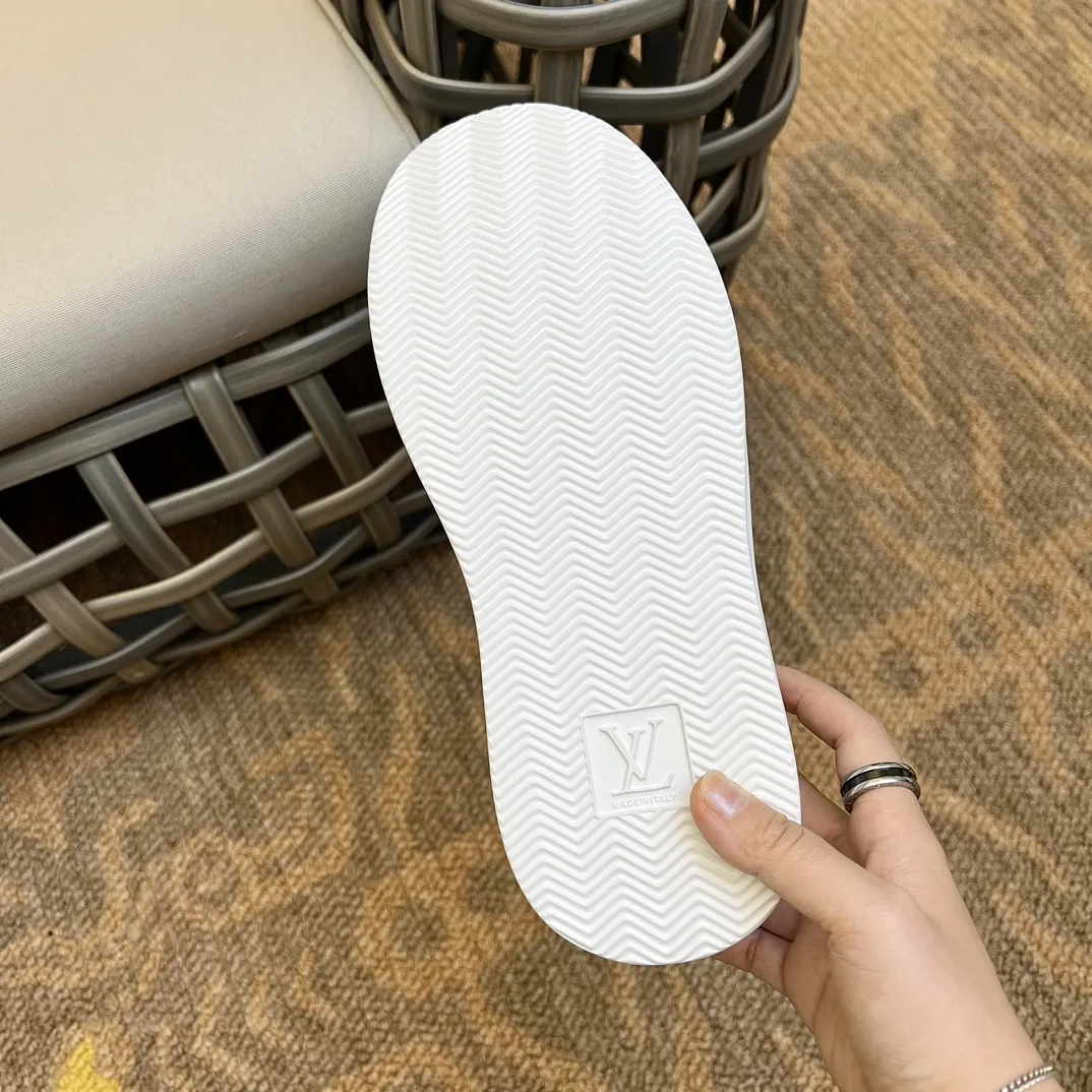 Louis Vuitton Beverly Hills Slip On White 1AA7NQ - Image 10