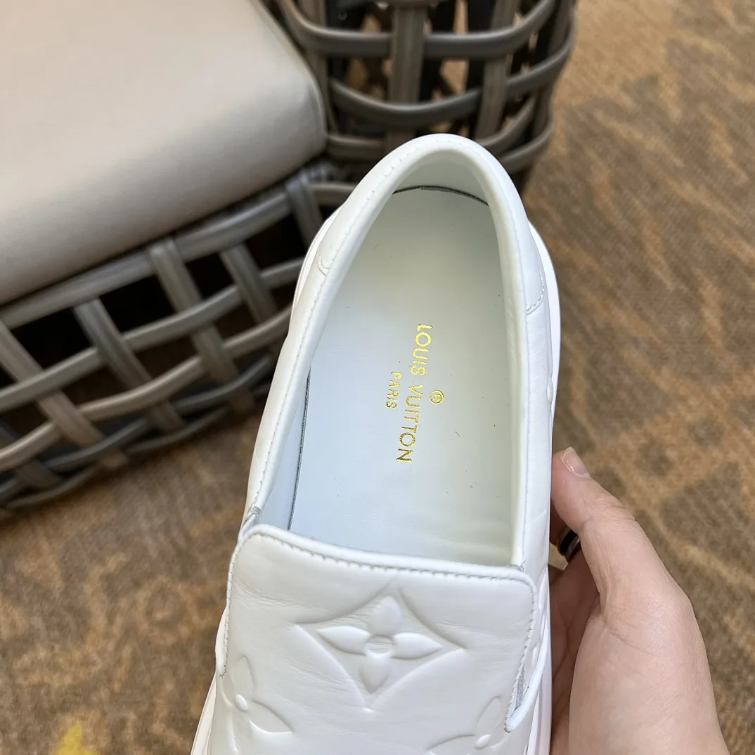 Louis Vuitton Beverly Hills Slip On White 1AA7NQ - Image 3