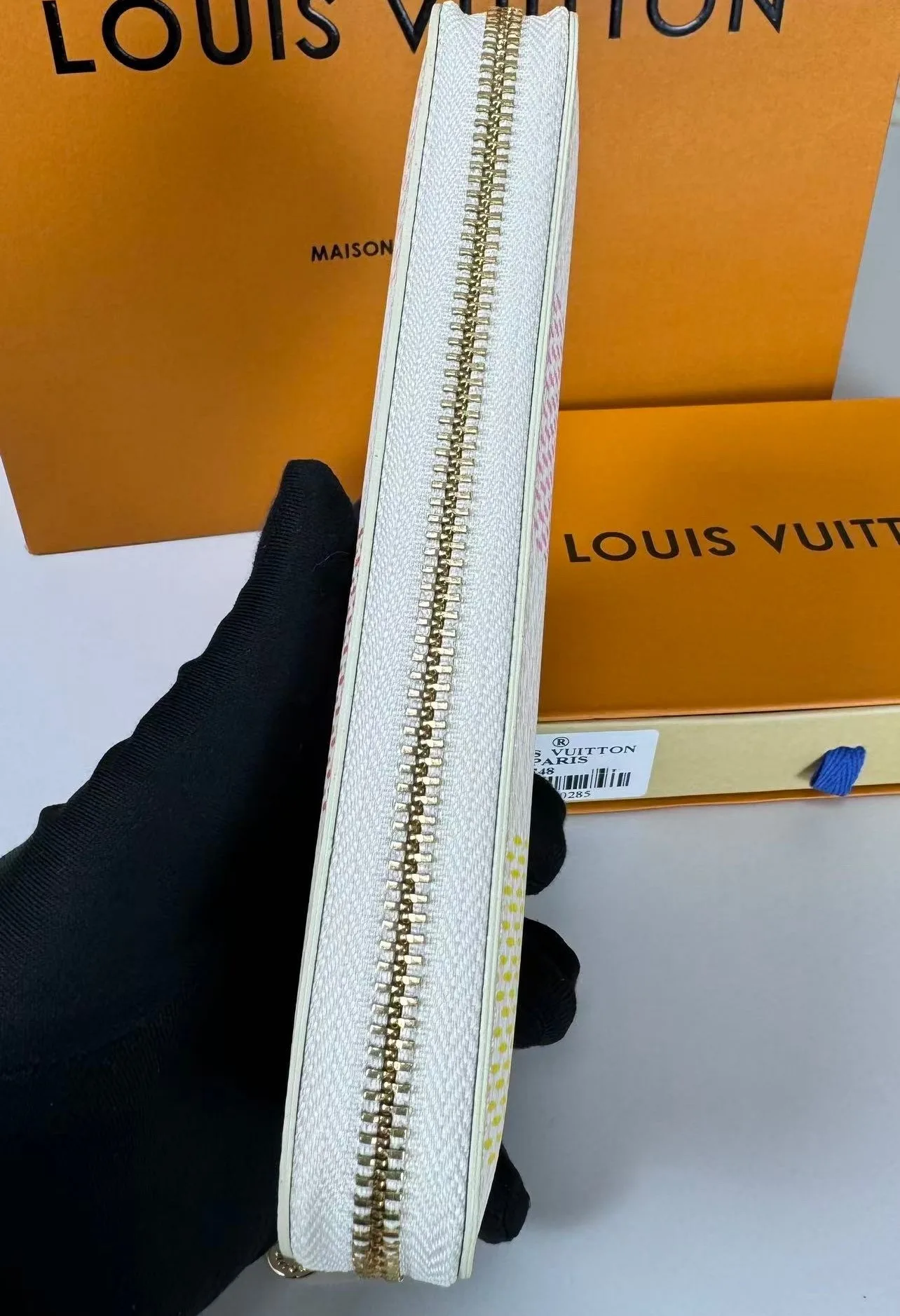Louis Vuitton Zippy Wallet White / - Image 5