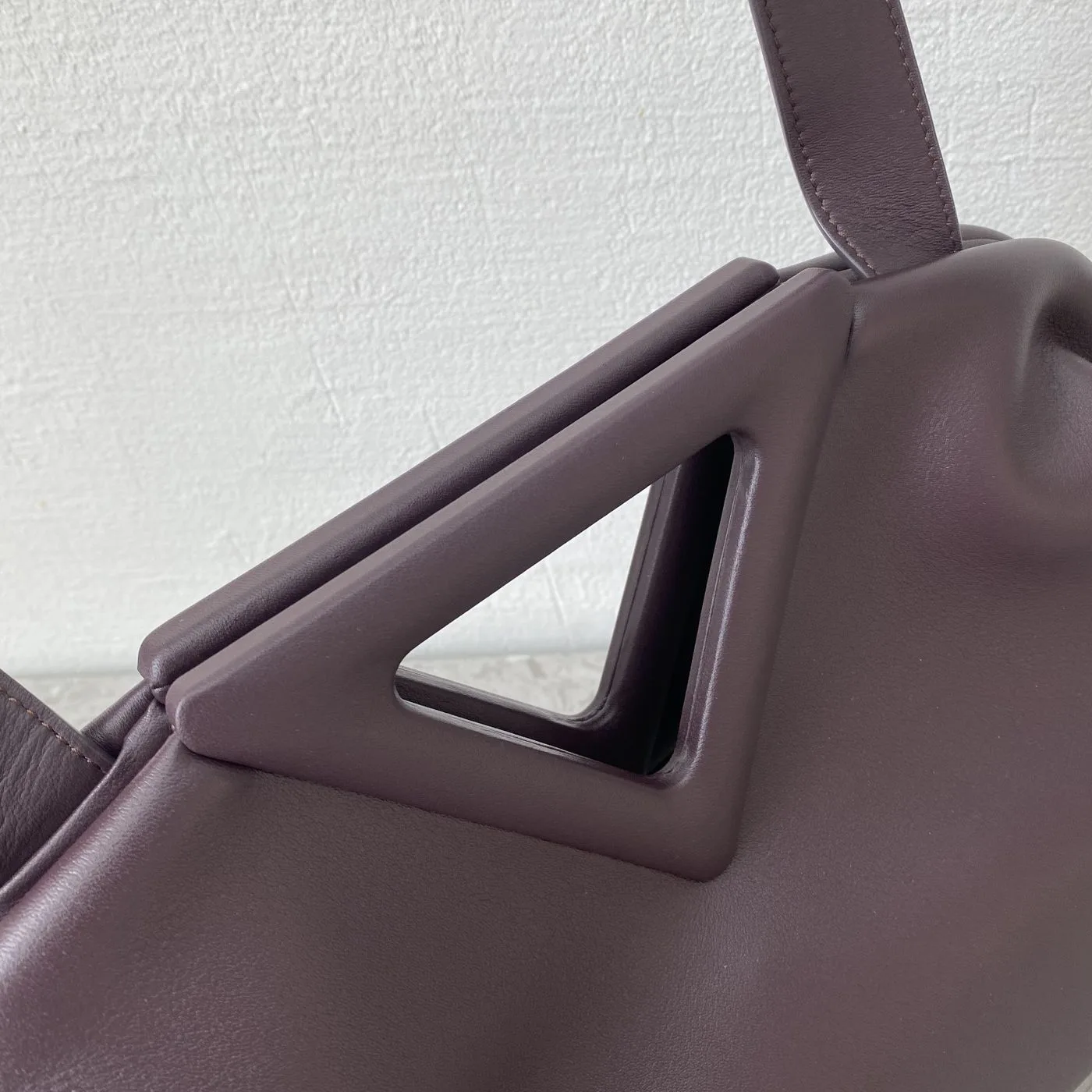 Alternative view of Bottega Veneta Point Grape