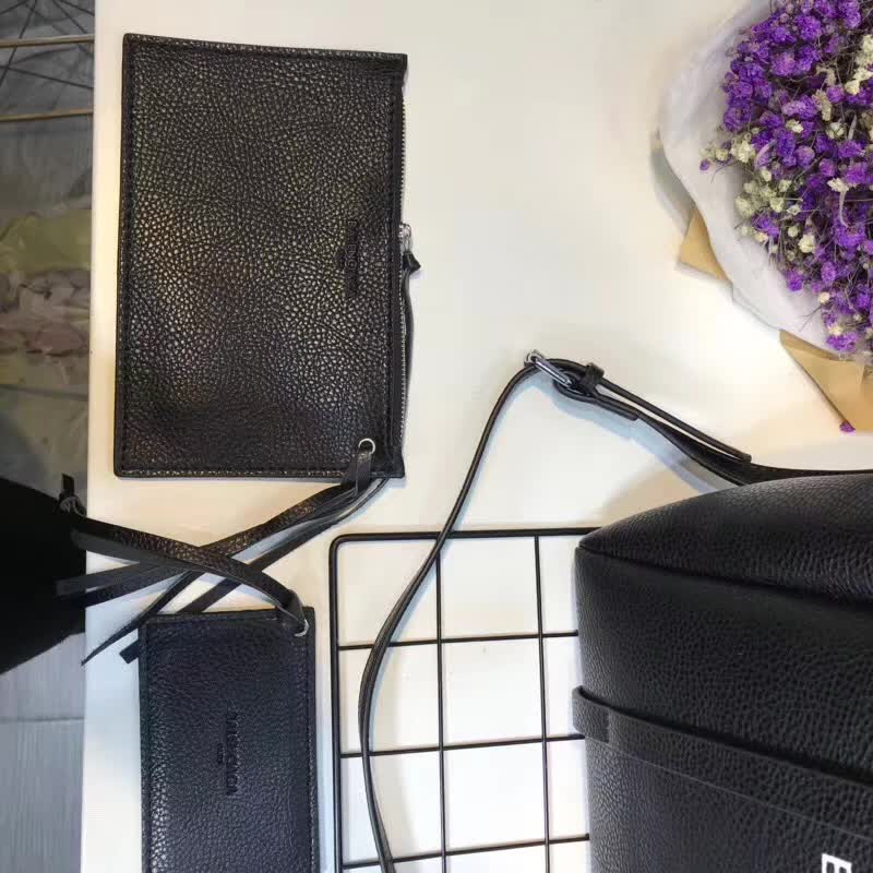 Balenciaga Everyday Tote M Calfskin with Handles-Black - image 7