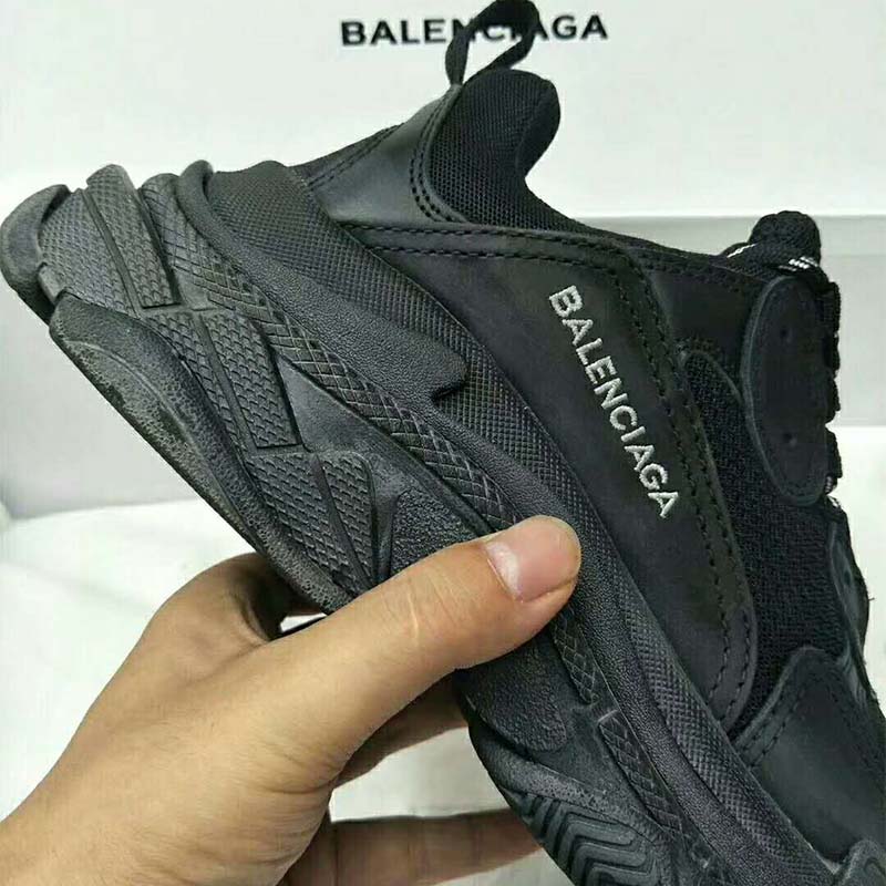 Balenciaga Unisex Triple S Trainers Oversized Multimaterial Sneakers Quilted Effect-Black - image 6