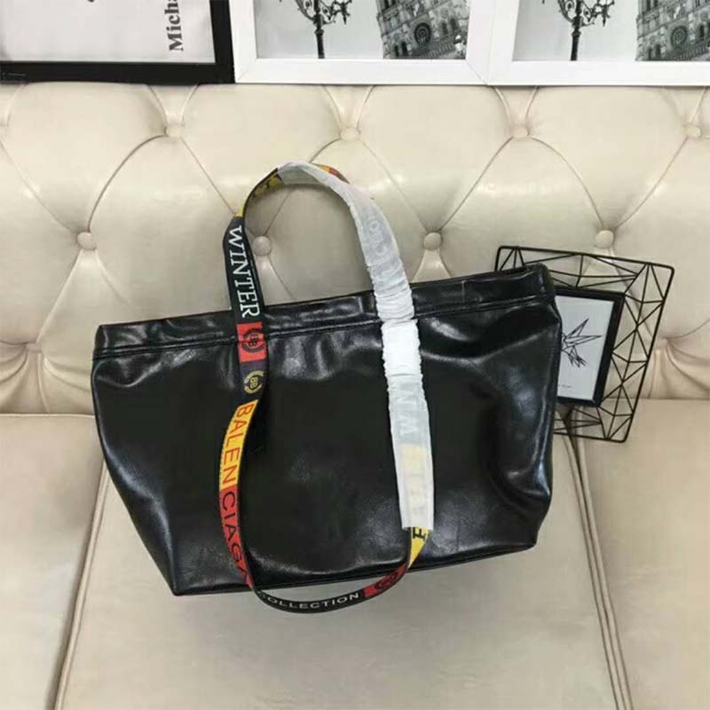 Balenciaga Women Carry Logo Handles Shopper M in Lambskin-Black - image 5