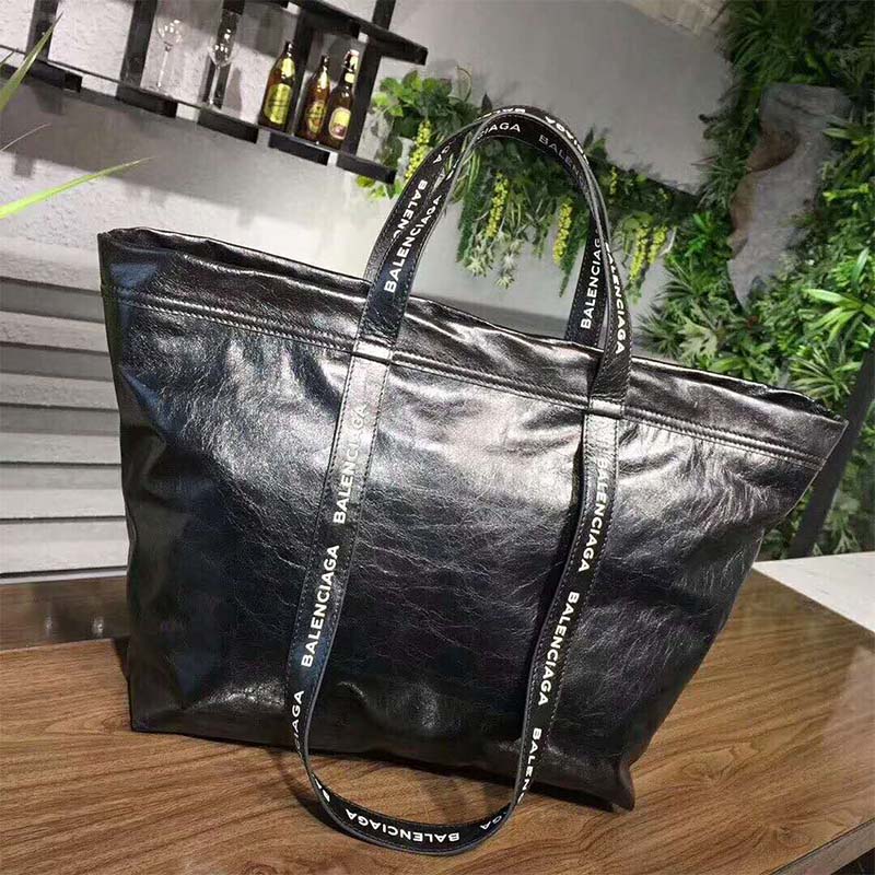 Close-up of silver hardware on Balenciaga Women Large Lambskin Shopper Bag