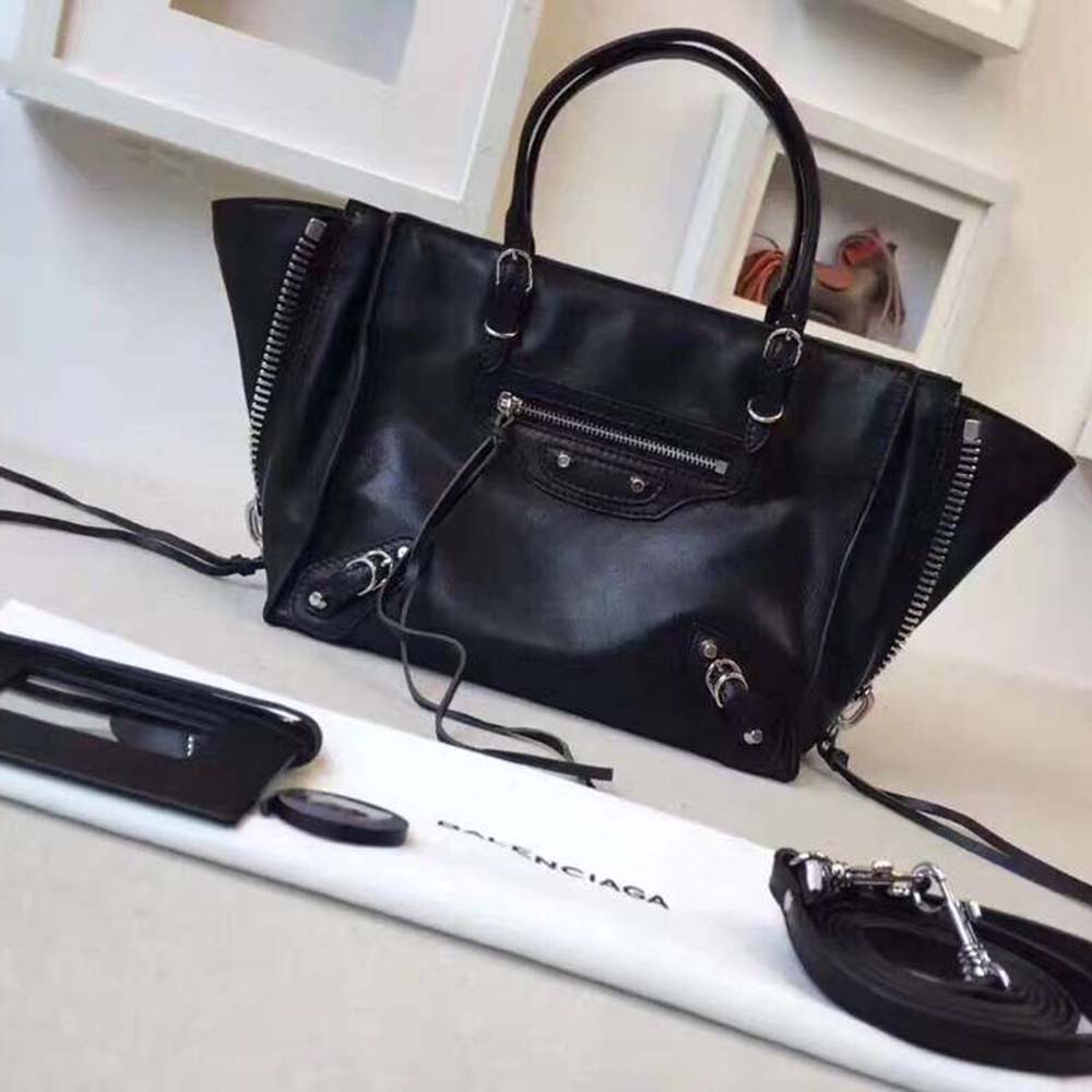 Close-up of silver zip and embossed logo on Balenciaga Women Papier Mini A4 Cross Body