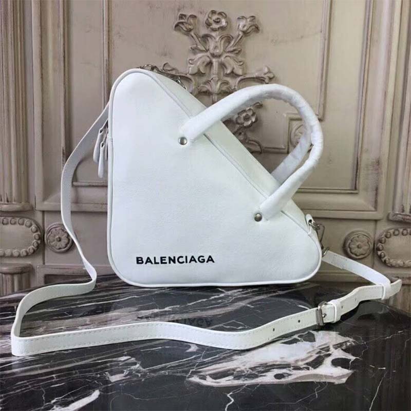 Close-up of silver hardware on Balenciaga Women Triangle Duffle S