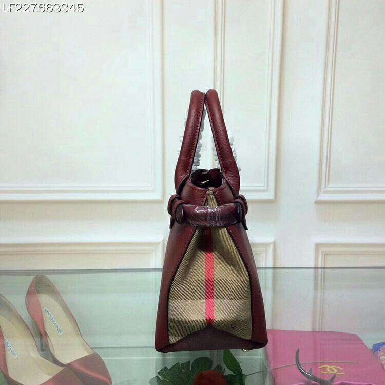 Burberry Small Banner Bag in Leather and House Check-Red - image 5