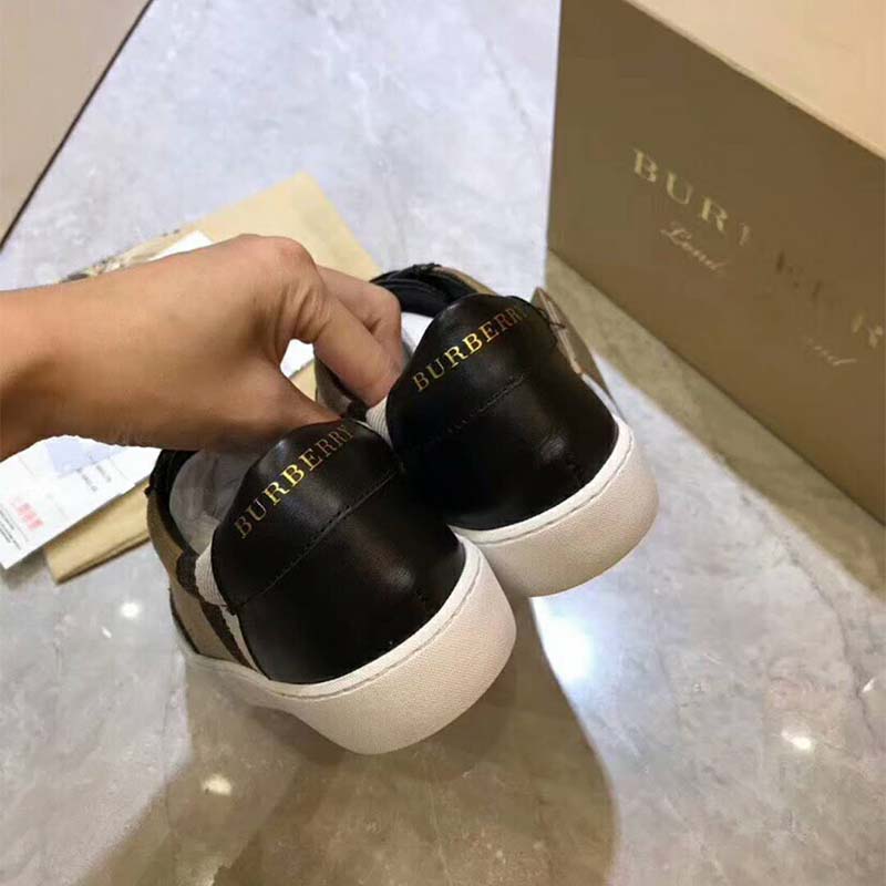 Burberry Unisex Shoes Check Detail Leather Sneakers-Black - image 7