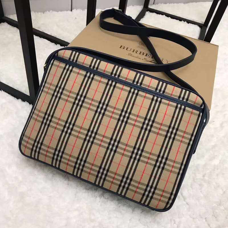 Burberry Unisex The Large 1983 Check Link Camera Bag-Navy - image 4