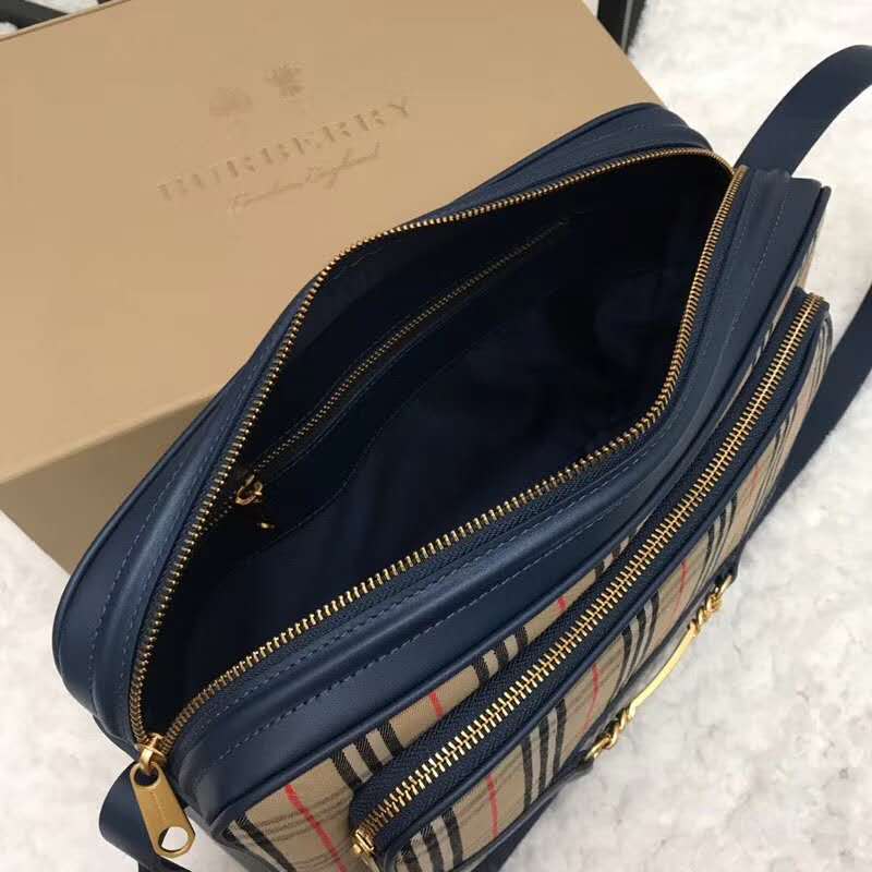 Burberry Unisex The Large 1983 Check Link Camera Bag-Navy - image 9