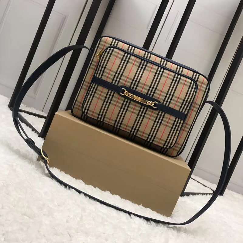 Burberry Unisex The Large 1983 Check Link Camera Bag-Navy - image 7