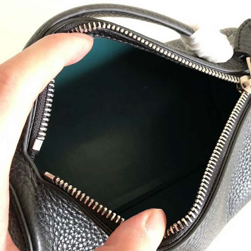Burberry Women The Leather Barrel Bag-Black - image 5