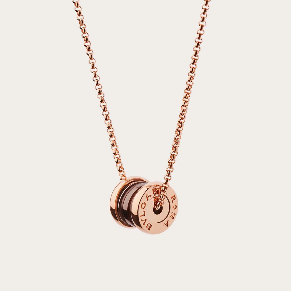 Bvlgari Women B.zero1 Necklace rose gold pendant close-up