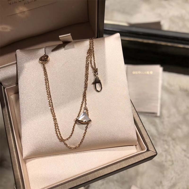Bvlgari Women Divas’ Dream Bracelet - image 4