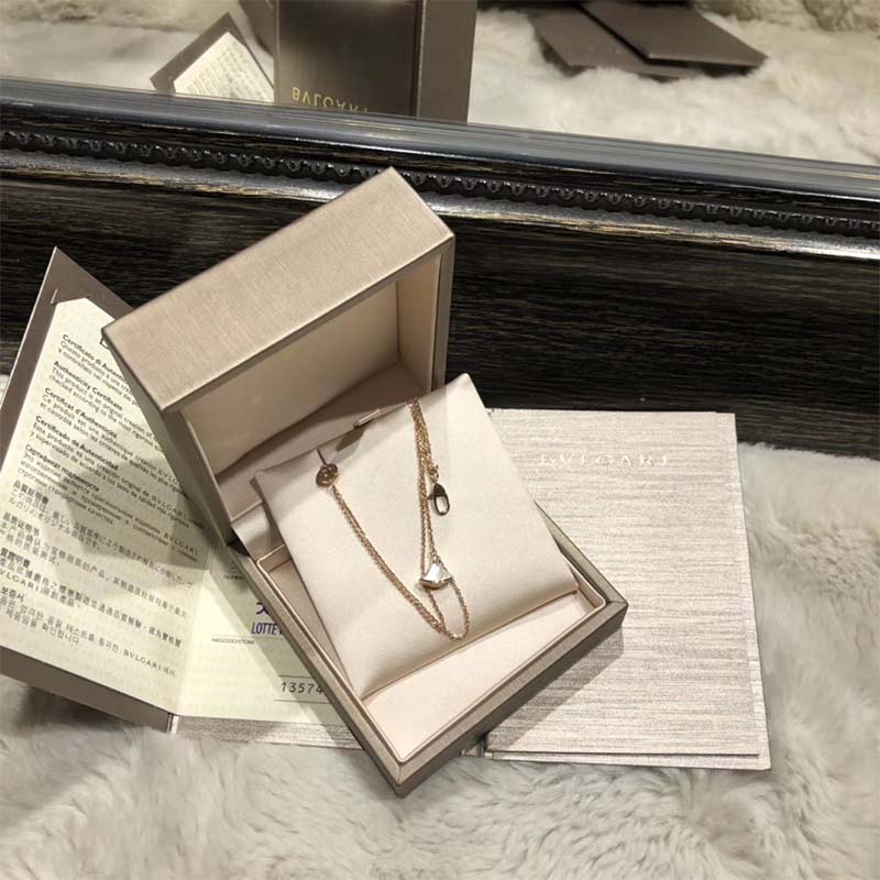 Bvlgari Women Divas’ Dream Bracelet - image 6
