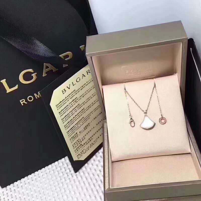 Bvlgari Women Divas’ Dream Necklace - image 4