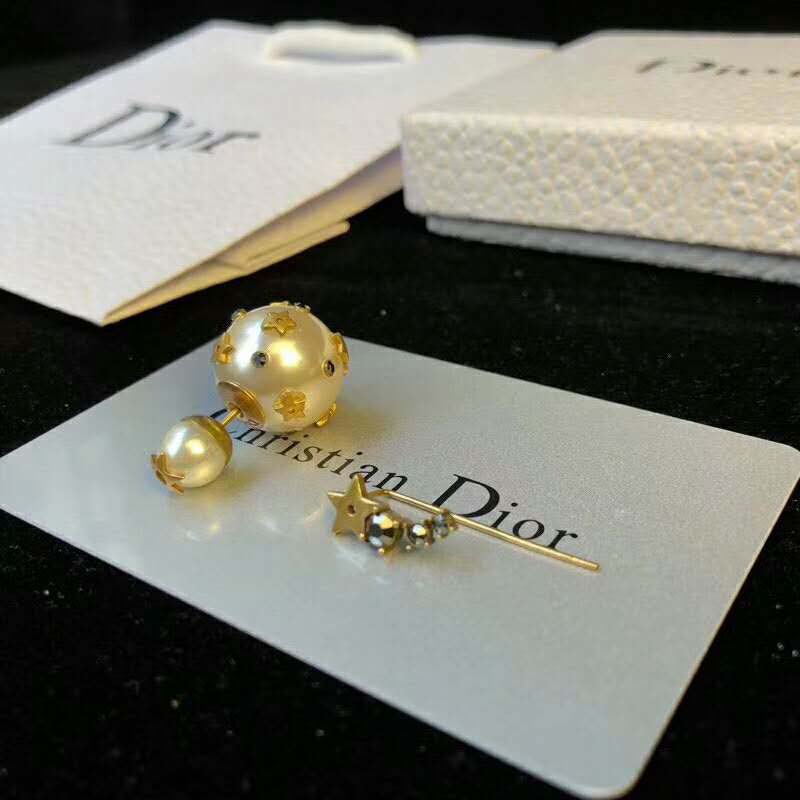 Side view showing push-back closure of Dior Women Dior Tribales Earrings-Gold
