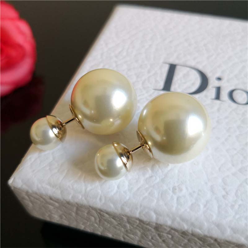 Close-up on signature back stud detail of Dior Women Dior Tribales Earrings-White