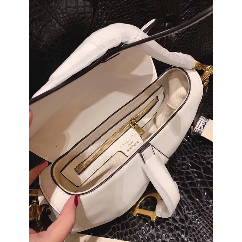 Dior Women Saddle Calfskin Bag-White - image 5