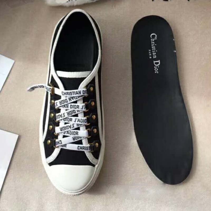 Top view showing laces on Dior Women Shoes Low-Top Trainer