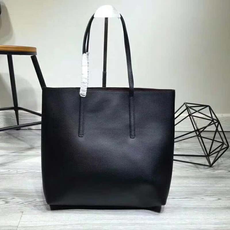 Fendi Women Leather Logo Shopper Bag-Black - image 3