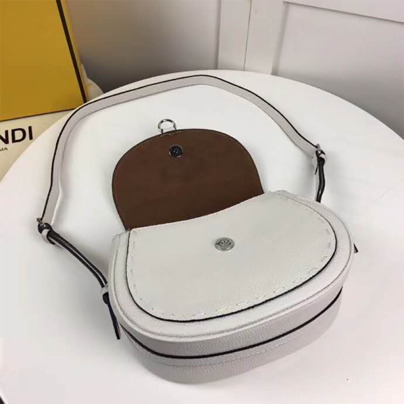 Fendi Women Shoulder Bag in Calf Leather-White - image 7