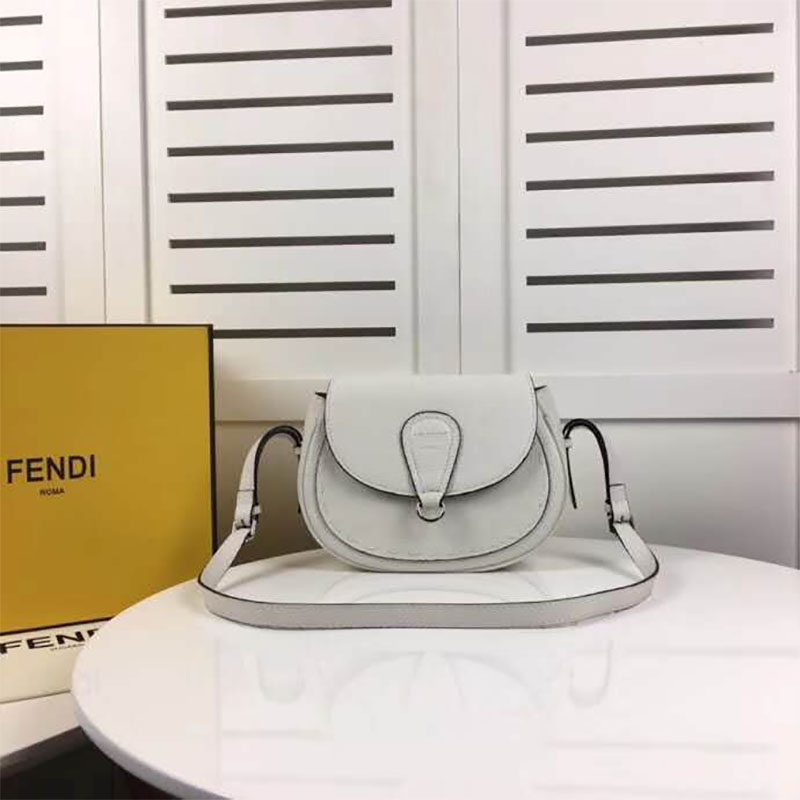 Close-up detail of smooth calf leather and zipper on Fendi Women Shoulder Bag