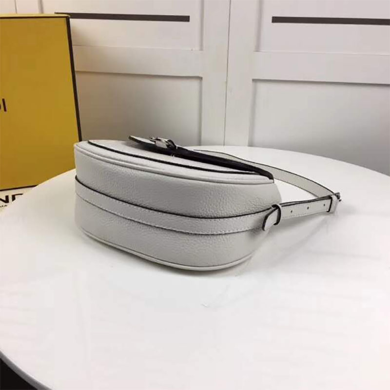 Fendi Women Shoulder Bag in Calf Leather-White - image 6