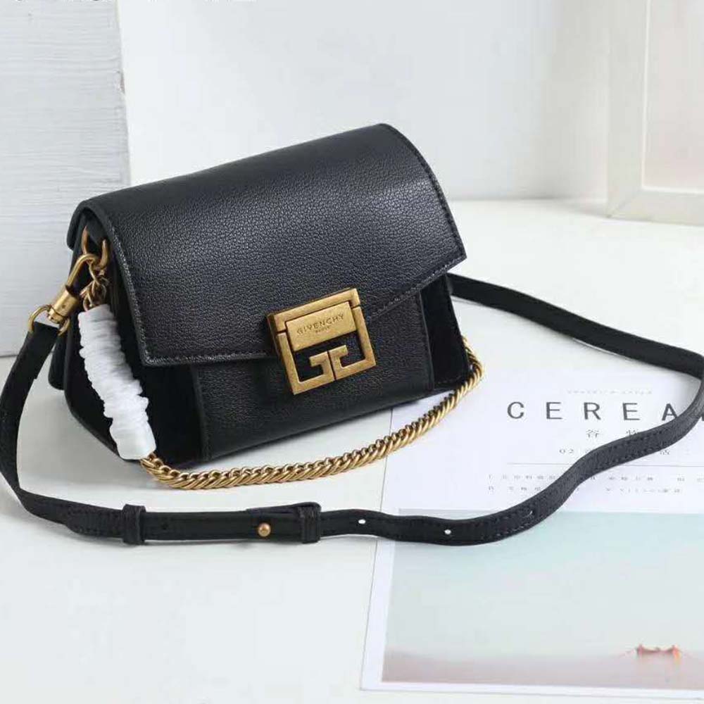 Close-up of GV3 silver clasp on Givenchy Women Two-Toned Medium GV3 Bag