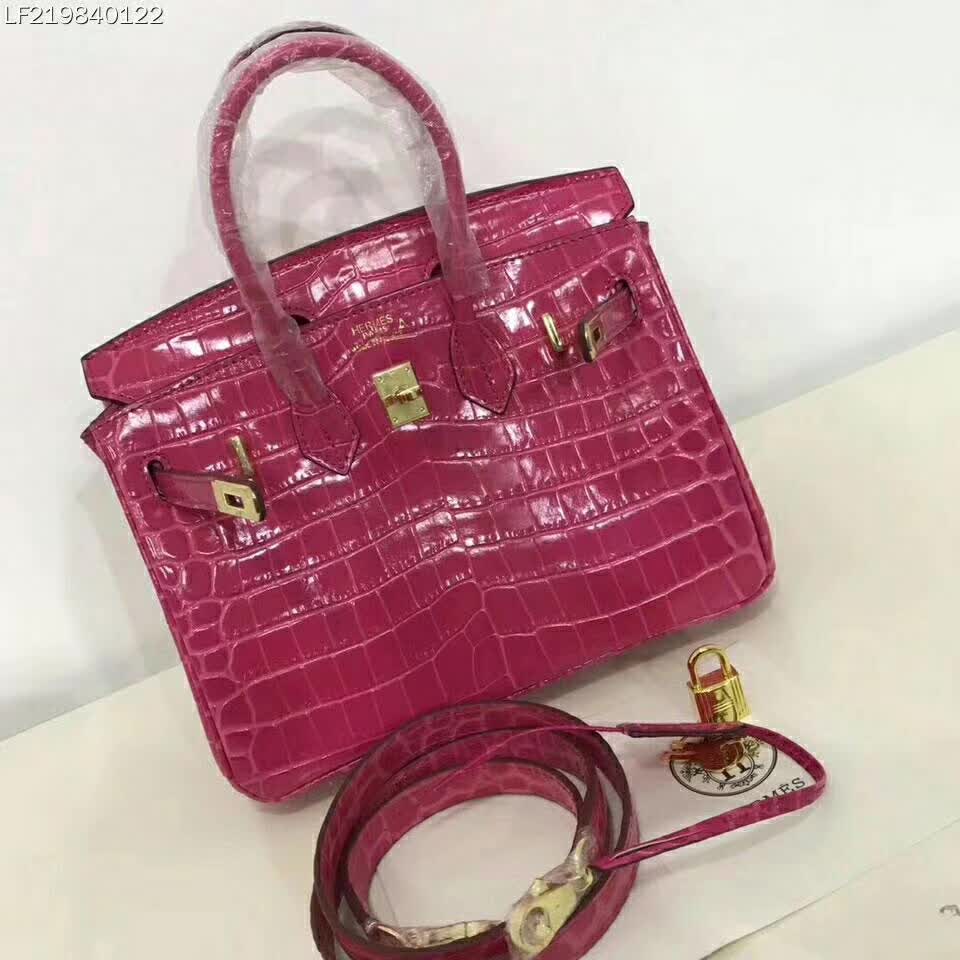Close-up of gold hardware and lock on Hermes Birkin 30 Bag