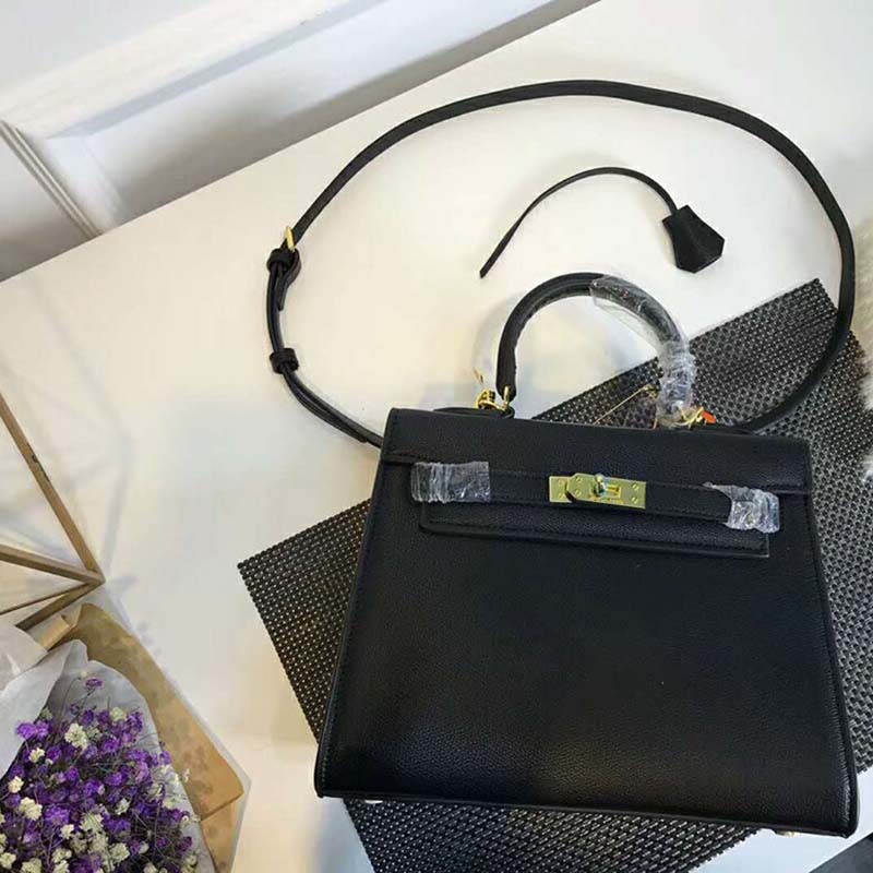Hermes Kelly Sellier 32 Bag in Togo Leather-Black - image 6