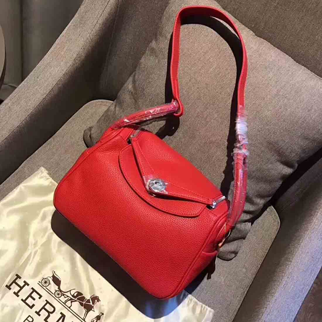 Hermes Lindy 30 Top Flap Leather Bag with Strap-Red - image 4