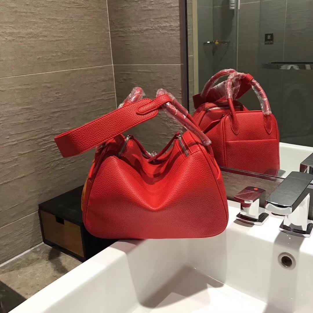 Hermes Lindy 30 Top Flap Leather Bag with Strap-Red - image 6