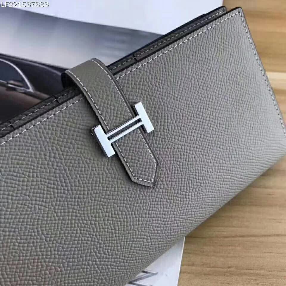 Hermes Medium Bearn Wallet in Epsom Calfskin Leather-Silver - image 4