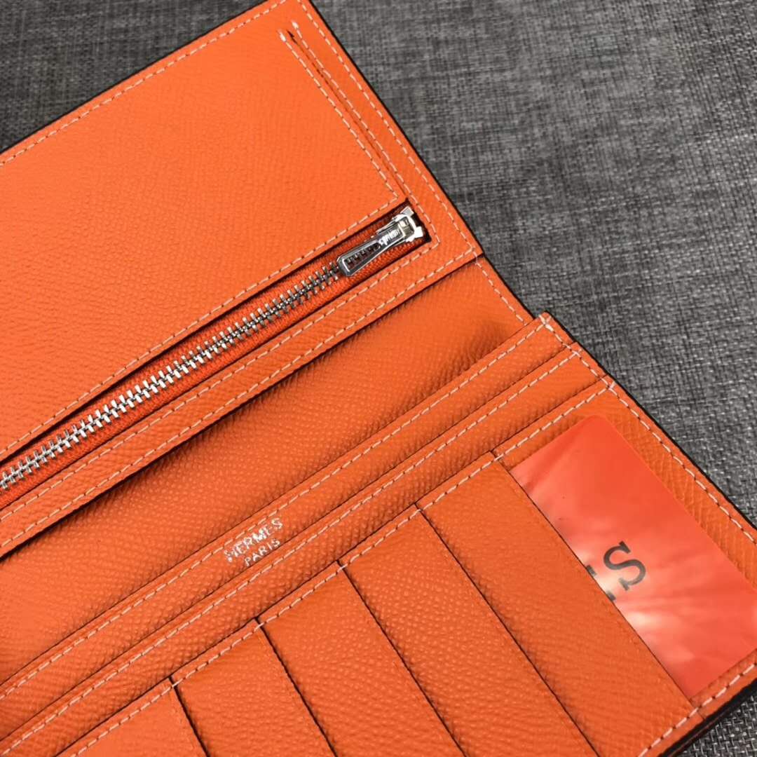 Hermes Medium Bearn Wallet in Epsom Calfskin Leather-Orange - image 5