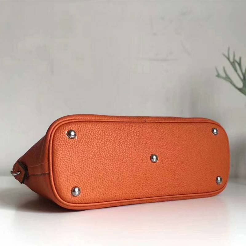 Hermes Women Bolide 31 bag in Taurillon Clemence Leather-Orange - image 5