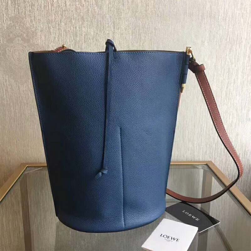 Close-up of knotted belt detail on Loewe Women Gate Bucket Bag Light In Calfskin-Blue